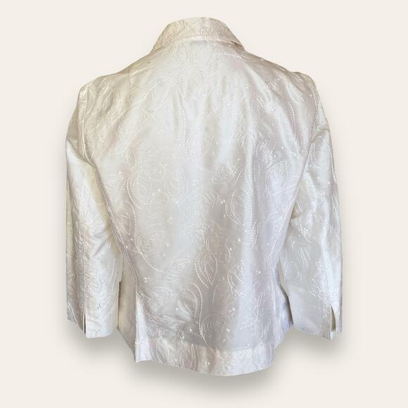 Pearlescent White/ Pink Business Causal Silk Embroidered Button Up Shirt Small - Picture 7 of 8